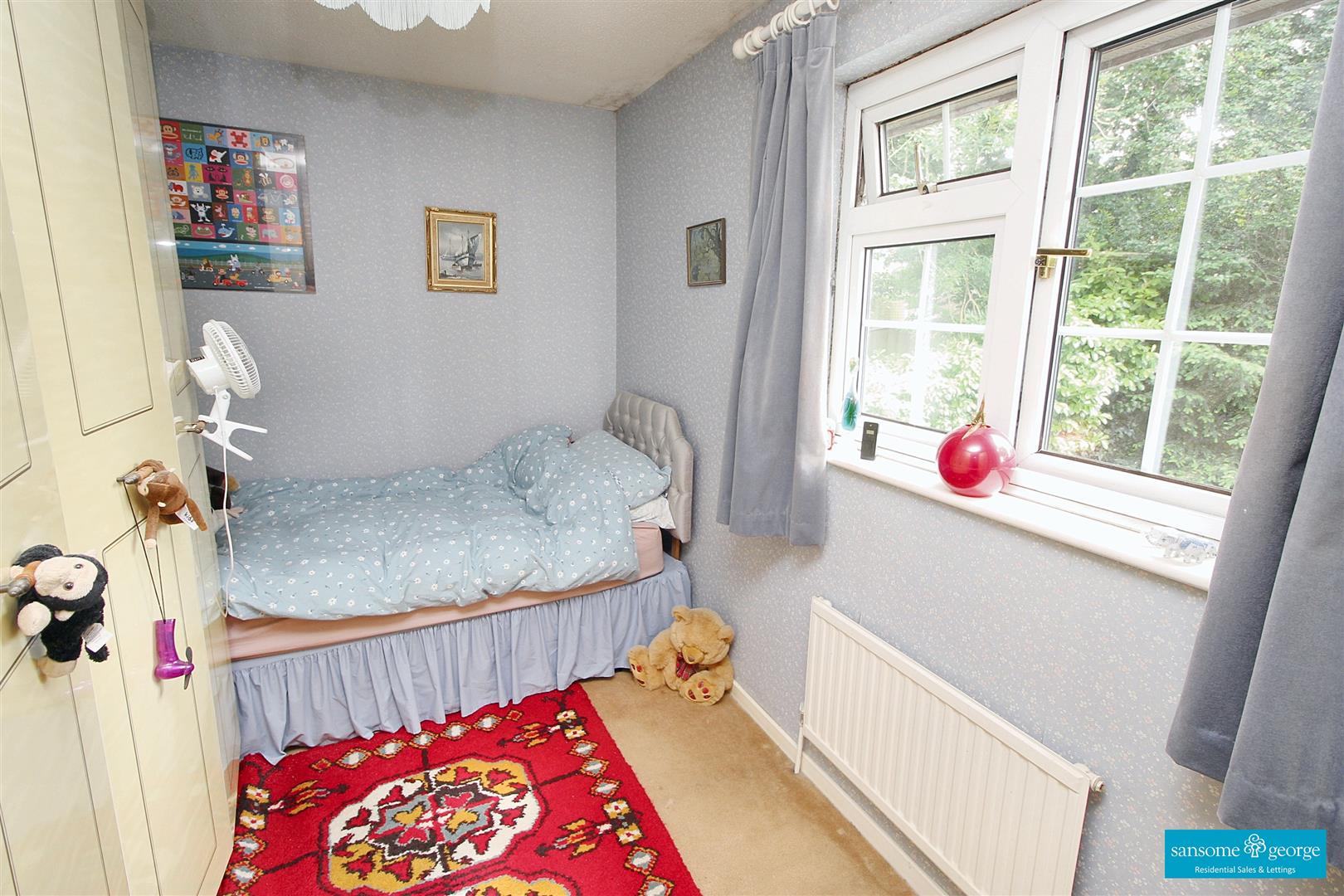 Simons Close, Tilehurst, Reading